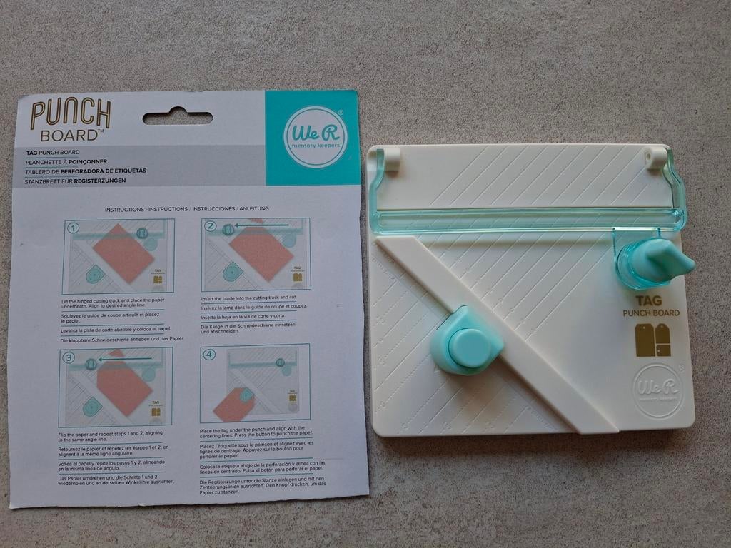 We R Memory Keepers tag punch board, nieuw, Ophalen of Verzenden, Nieuw, Frame of Mal, Overige merken