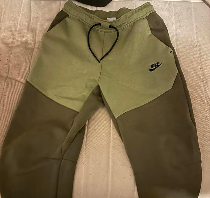 Nike Tech Fleece Broek - Nieuw, Groen, Ophalen of Verzenden, Nieuw, Groen