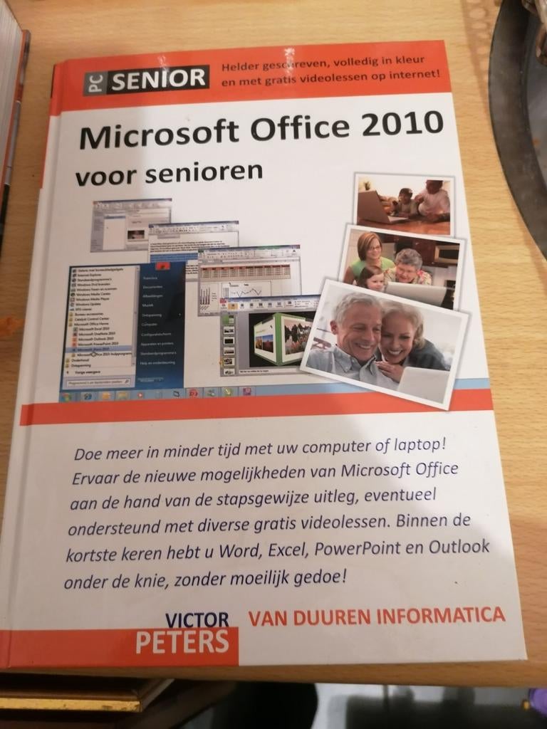 Microsoft Office 2010 voor senioren - Victor Peters, Ophalen of Verzenden, Zo goed als nieuw, Software, Victor Peters