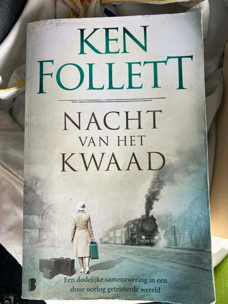 Nacht van het kwaad - Ken Follett, Ophalen of Verzenden, Gelezen, Ken Follett