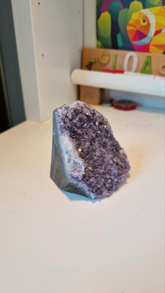 Prachtig stuk Amethist - Natuurlijke Kristal Decoratie, Verzamelen, Mineralen en Fossielen, Mineraal, Ophalen of Verzenden