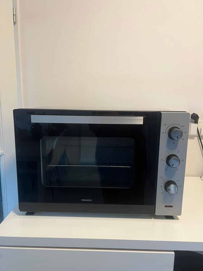 Tomado Fan Oven, Ophalen, Zo goed als nieuw, Minder dan 45 cm