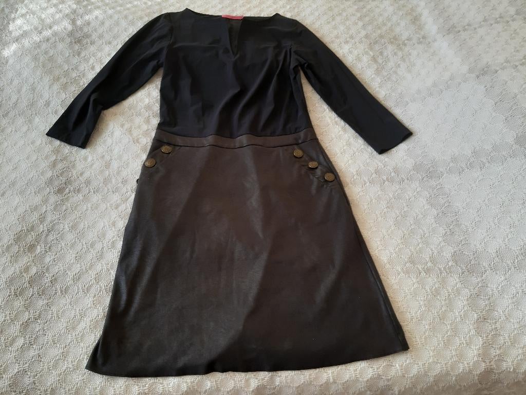 aparte zwarte jurk Studio Anneloes maat M (maat 38/40), Kleding | Dames, Studio Anneloes, Zwart, Zo goed als nieuw, Onder de knie