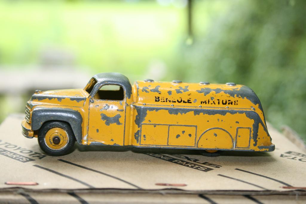 Dinky Toys Studebaker Benzole Mixture, Gebruikt, --, Dinky Toys, Ophalen of Verzenden