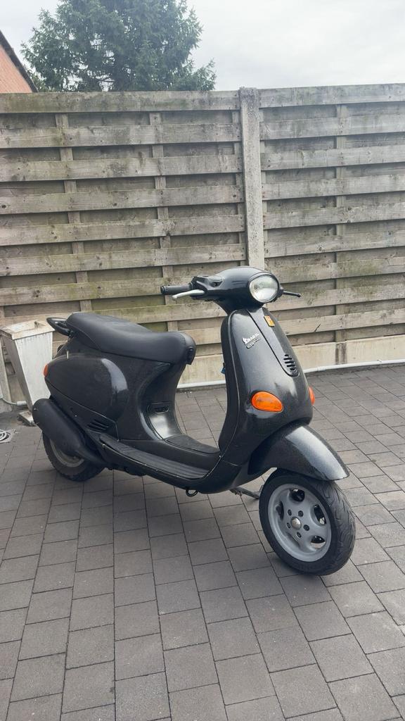 Vespa et4 a1 125 2t skr lx blok, Fietsen en Brommers, Scooters | Vespa, Ophalen, Zo goed als nieuw, Tweetakt, Vespa LX