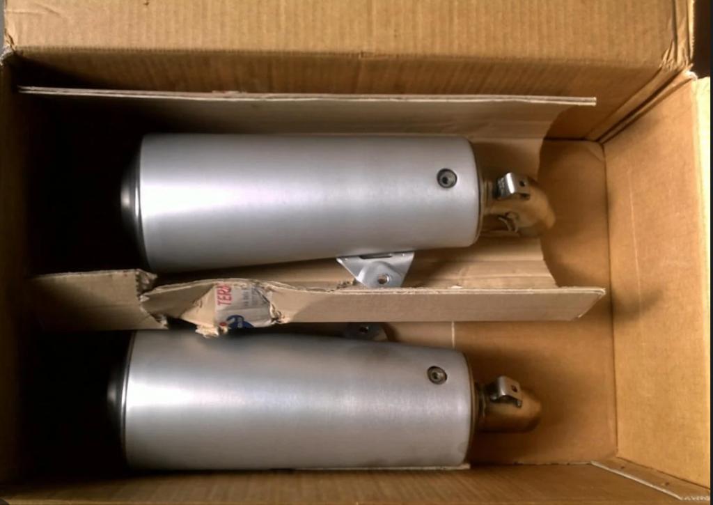 standaard Uitlaat Ducati Monster 696, Motoren, Onderdelen | Ducati, Ophalen of Verzenden, Gebruikt