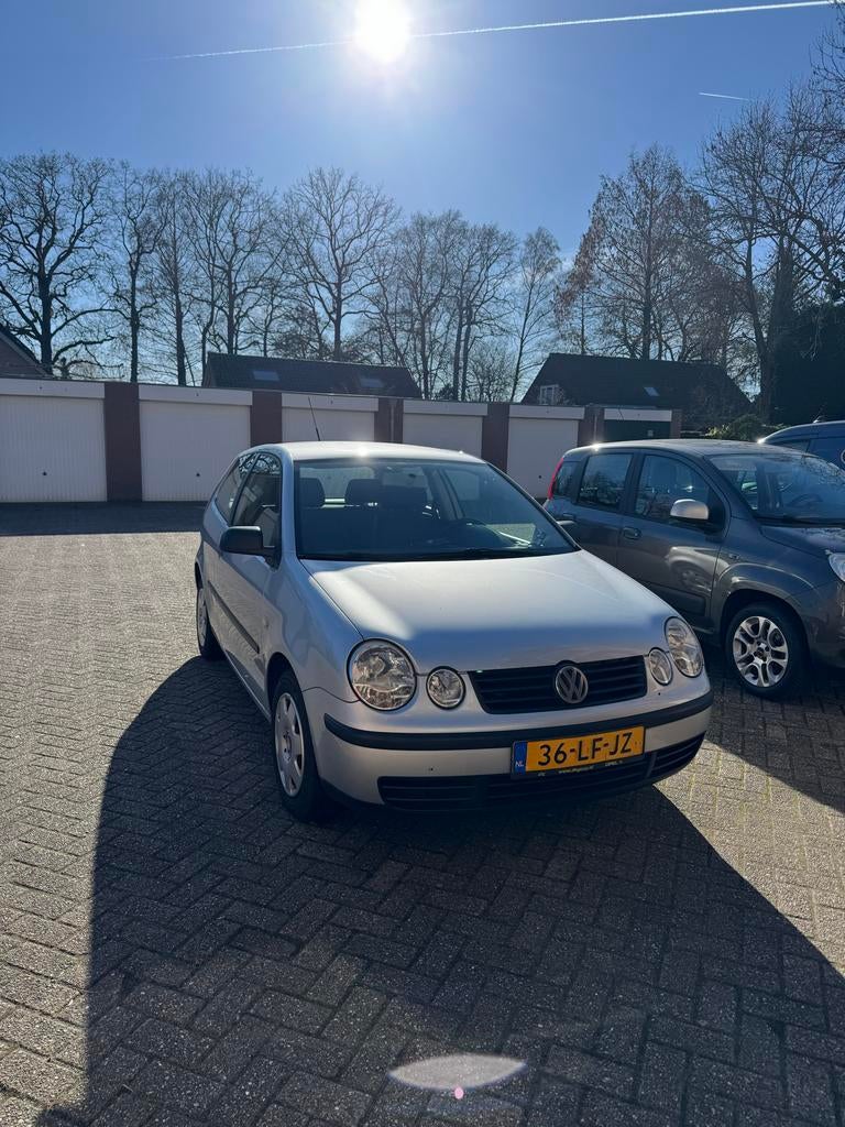 Volkswagen Polo 1.2 40KW 2002 Grijs 109.000km!!, Voorwielaandrijving, 970 kg, 1198 cc, Origineel Nederlands