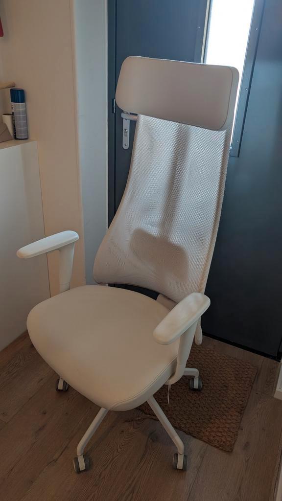 Ikea JÄRVFJÄLLET Ergonomische Bureaustoel, Huis en Inrichting, Bureaustoelen, Zo goed als nieuw, Zwart, Ophalen