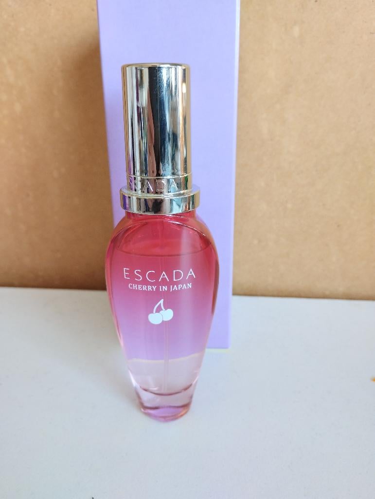 Escada - Cherry in Japan limited edition 30 ml, Ophalen of Verzenden, Zo goed als nieuw