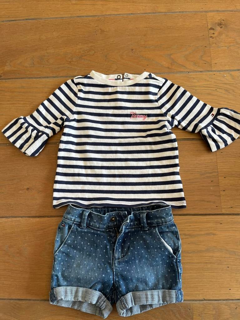 Tommy Hilfiger setje, Kinderen en Baby's, Kinderkleding | Maat 98, Ophalen of Verzenden, Zo goed als nieuw, Meisje