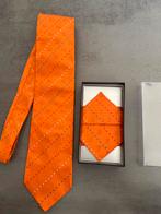 Oranje stropdas en pochet set Koningsdag. 100 %  Silk., Ophalen of Verzenden, Zo goed als nieuw, Oranje, Met patroon