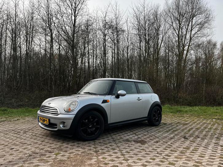 Mini 1.6 Lage Km Stand | Goed Onderhouden | veel opties, Auto's, Mini, Particulier, Cooper, ABS, Airbags, Airconditioning, Alarm