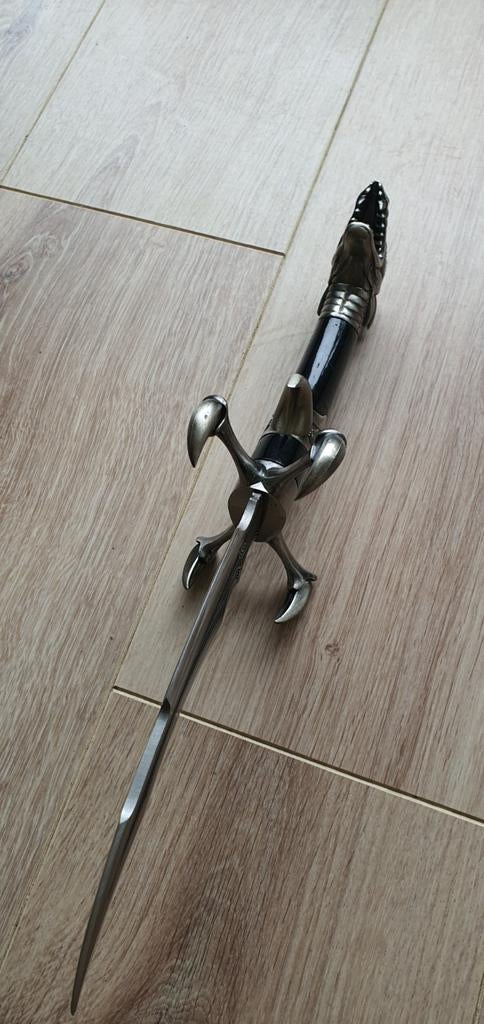 Decoratieve dolk met drakenkop en klauwen, Verzamelen, Overige Verzamelen, Ophalen, Gebruikt