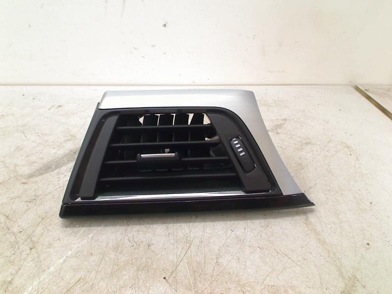 Dashboard Luchtrooster Links BMW 3 serie Touring (F31) 2015, Auto-onderdelen, Gebruikt, Petuelring 130, München 80809, , Duitsland