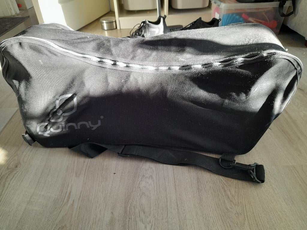 Quinny buggy + regenhoes + plankje + opbergtas, Kinderen en Baby's, Buggy's, Ophalen, Zo goed als nieuw, Quinny, Regenhoes