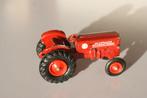 Matchbox KZ 4 International tractor., Ophalen of Verzenden, Gebruikt, Hijskraan, Tractor of Landbouw, Matchbox