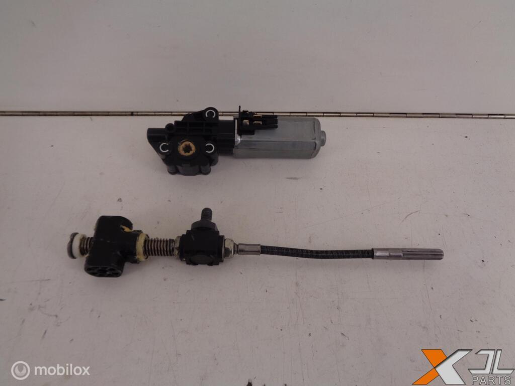 E-KLASSE W212 STUURKOLOMVERSTELLING SPINDELMOTOR A2044600825, Gebruikt, Mercedes-Benz, Ophalen of Verzenden, Mercedes-Benz