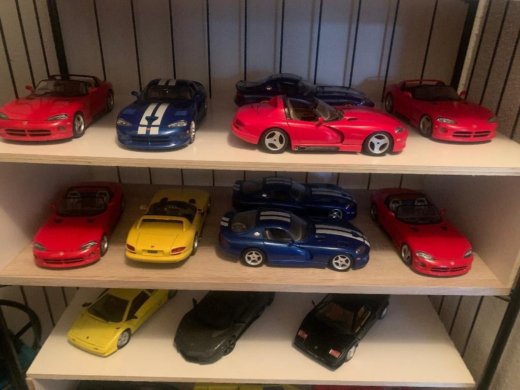 modelautos    viper gts dodge, Ophalen of Verzenden, Zo goed als nieuw, Bburago