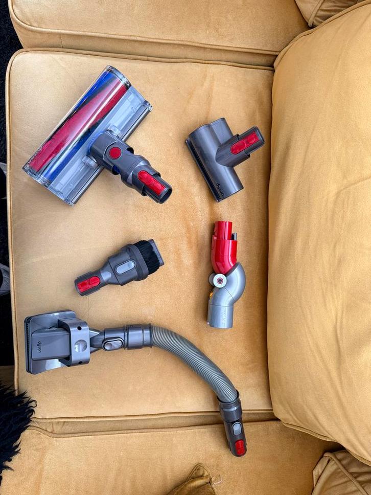 Dyson V8 Absolute Extra - Hulpstukken & Huisdierverzorgingss, Witgoed en Apparatuur, Onderdelen en Toebehoren, Gebruikt, Ophalen of Verzenden
