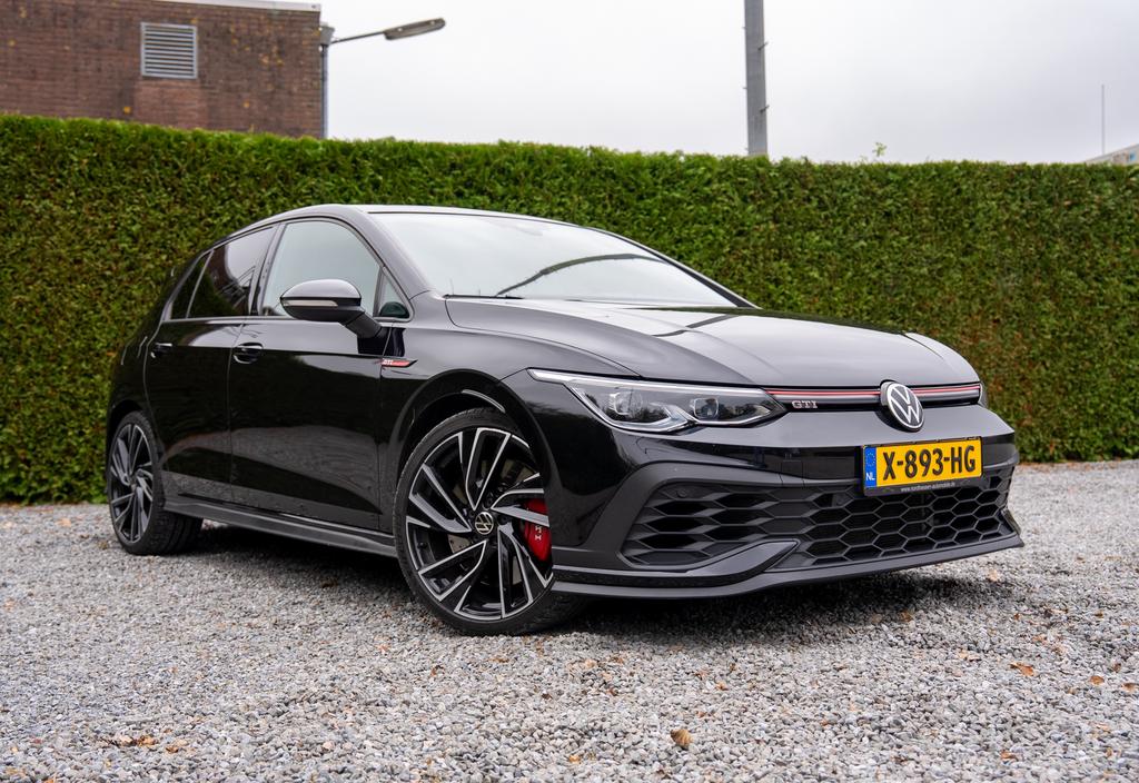 Volkswagen Golf GTI Clubsport | 2.0 TSI | 2021 Zwart | 300pk, Auto's, Volkswagen, Zwart, 4 cilinders, 1984 cc, Alcantara