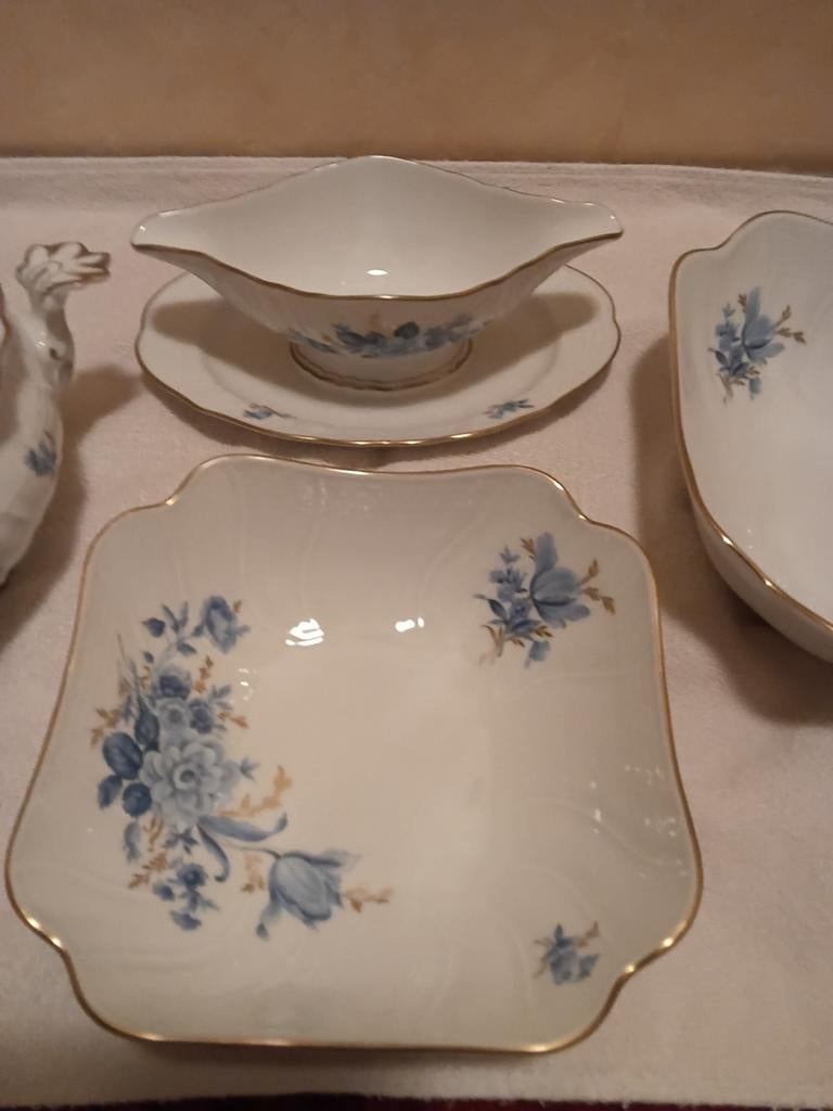 2 hutschenreuter orgineele porseleinen schalen, Huis en Inrichting, Nieuw, Ophalen of Verzenden, Schaal of Schalen, Overige stijlen