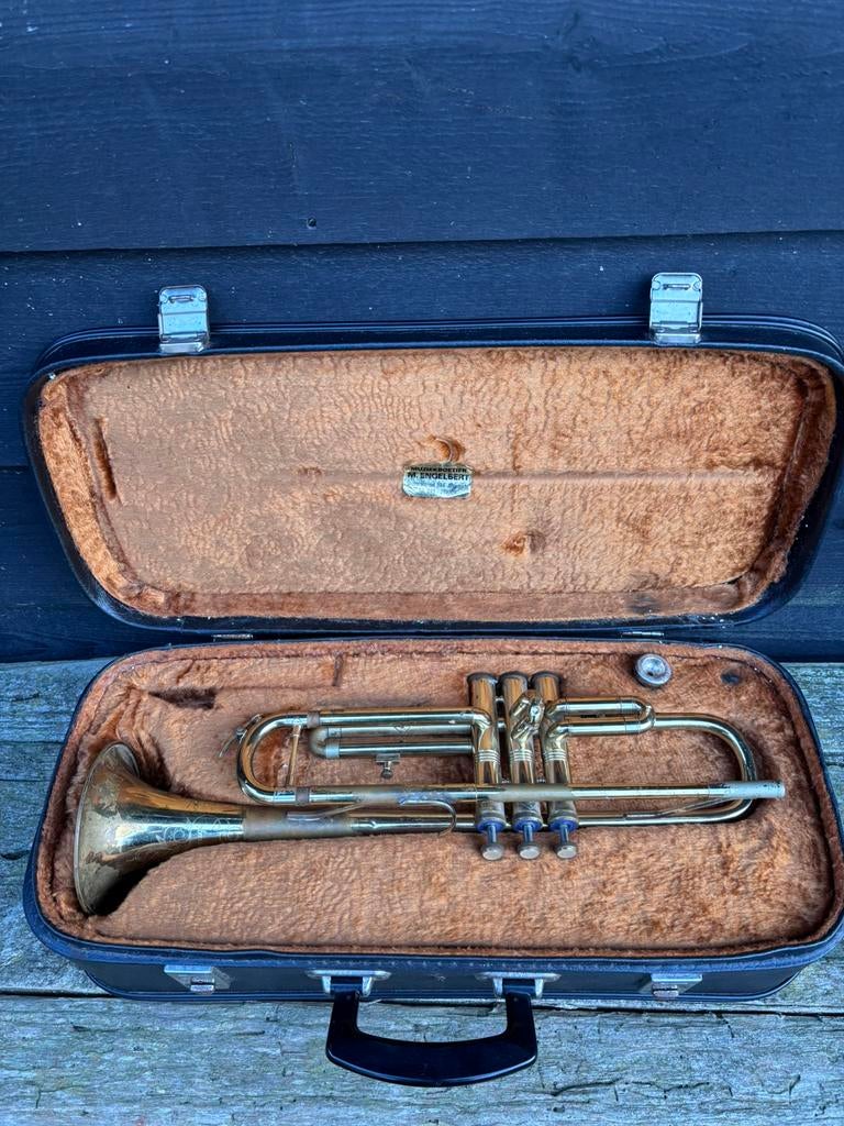 Oude, vintage Amati Kraslice trompet in originele koffer, Ophalen of Verzenden, Gebruikt, Bes-trompet