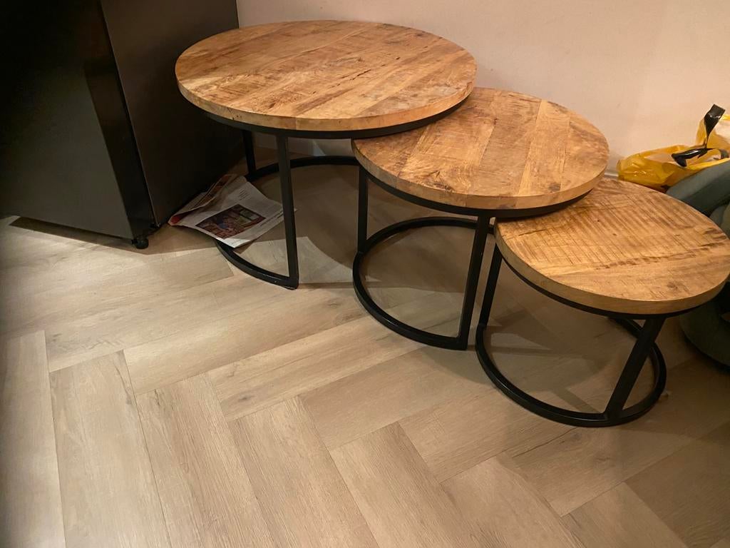 tafel 3 delig mangohout, Huis en Inrichting, Tafels | Bijzettafels, Rond, Ophalen of Verzenden, Zo goed als nieuw, 75 cm of meer