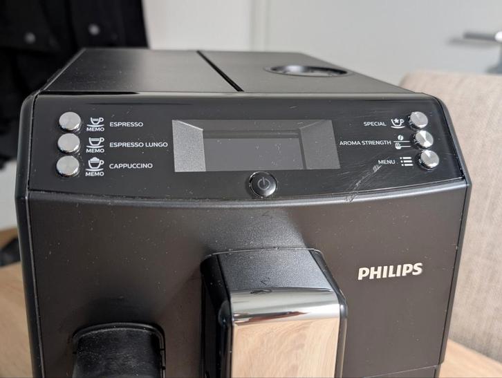 Philips Espressomachine HD8834 met melkschuimer, Witgoed en Apparatuur, Koffiezetapparaten, Gebruikt, Koffiebonen, Espresso apparaat