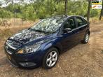 Ford Focus 1.6 Comfort apk t/m 02-04-2027, Gebruikt, 4 cilinders, Blauw, 620 kg