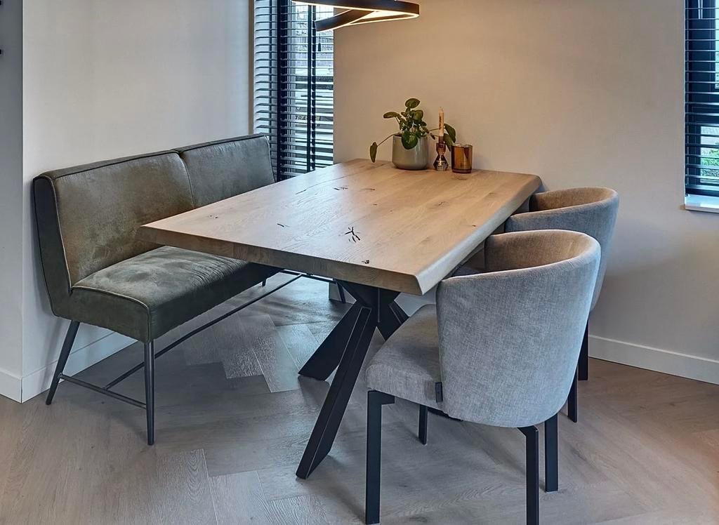 Table du Sud eiken boomstamtafel + 2 C-line stoelen, Ophalen, Eikenhout, 50 tot 100 cm, Zo goed als nieuw