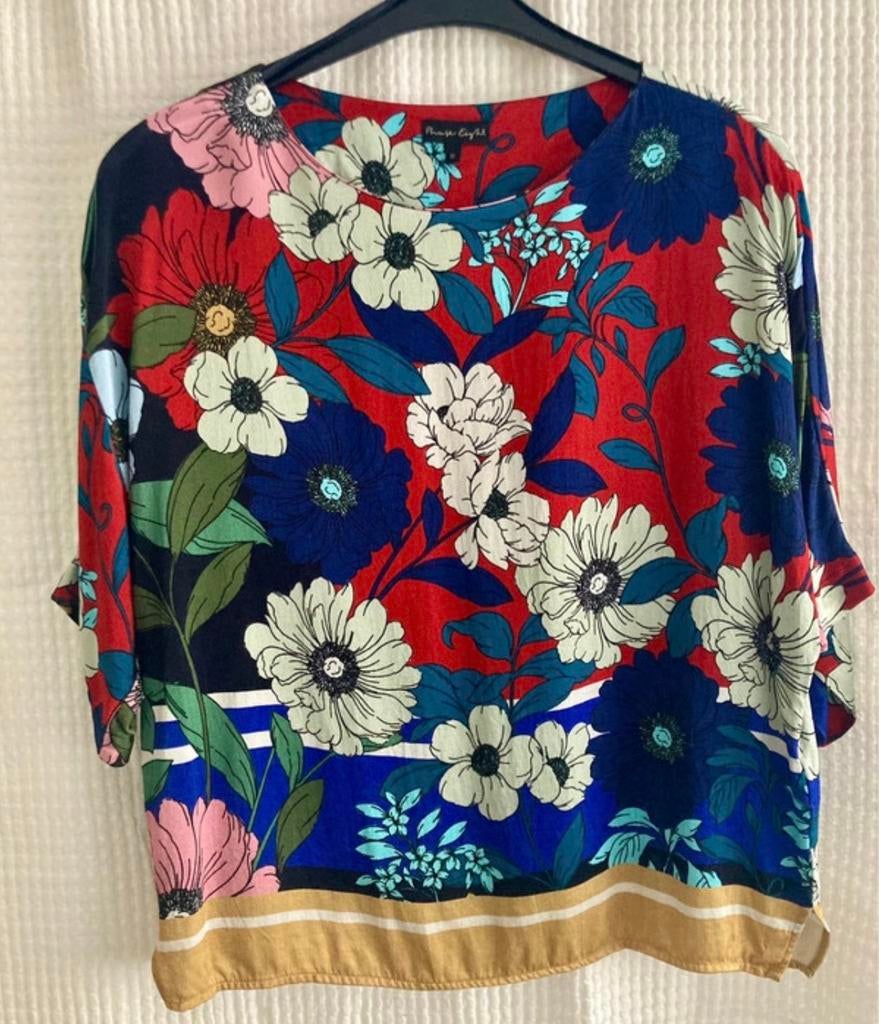 Phase Eight top met bloemenprint, Maat 38/40 (M), Ophalen of Verzenden, Zo goed als nieuw, Korte mouw