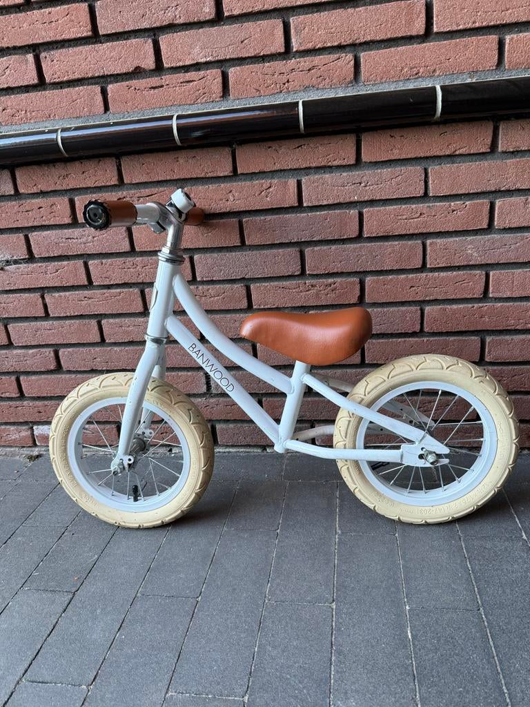 Banwood loopfiets wit met bruin zadel, Ophalen of Verzenden, Gebruikt, Loopfiets