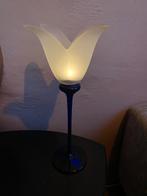 Waxinehouder glas tulp - Blauw met wit, Huis en Inrichting, Woonaccessoires | Kandelaars en Kaarsen, Overige materialen, Wit, Ophalen of Verzenden