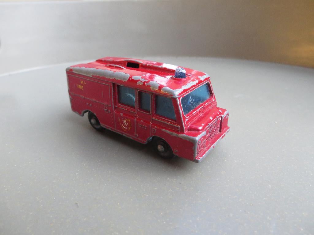 Matchbox Land Rover Fire Truck, Ophalen of Verzenden, Gebruikt, Bus of Vrachtwagen