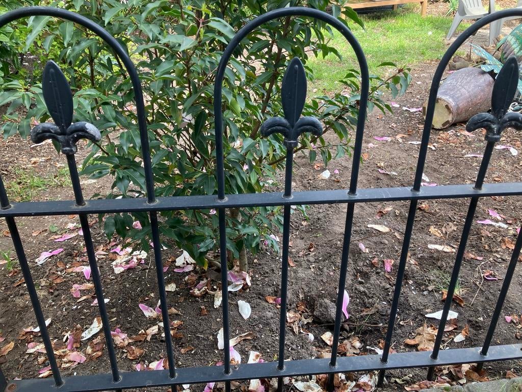 Sierhekwerk Gietijzer, Ophalen of Verzenden, Gebruikt, IJzer, Sierhekwerk