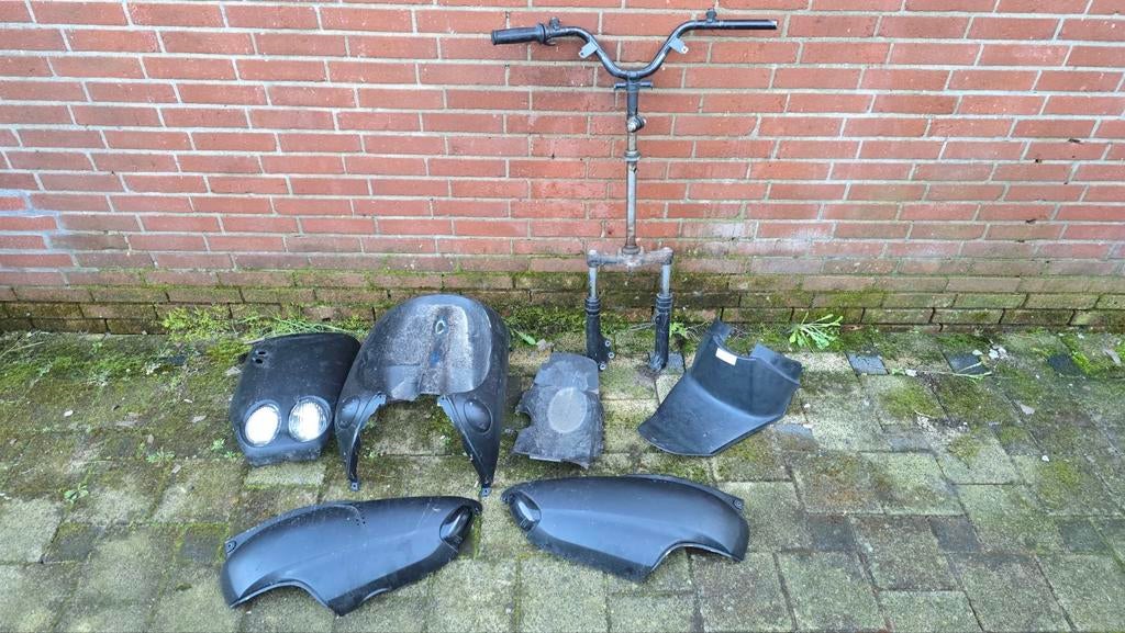 Yamaha Neo's kappenset + voorvork gebruikt, Fietsen en Brommers, Brommeronderdelen | Scooters, Ophalen, Gebruikt, Kap, Yamaha