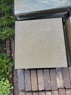 Gratis af te halen: tegel 50x50 cm (9 m2 totaal), Ophalen, Zo goed als nieuw, Terrastegels, Natuursteen