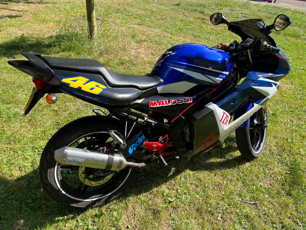 Stoere Yamaha TZR 2012 Rossi Edition – VOLLEDIG AANGEPAKT, Fietsen en Brommers, Ophalen, Zo goed als nieuw, Maximaal 45 km/u