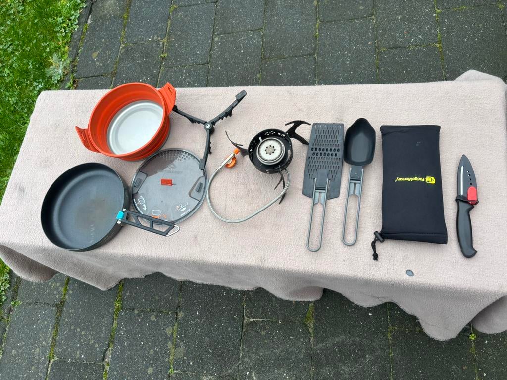 Fox 3200 stove gasstel + pannenset, Watersport en Boten, Hengelsport | Karpervissen, Ophalen of Verzenden, Zo goed als nieuw, Overige typen