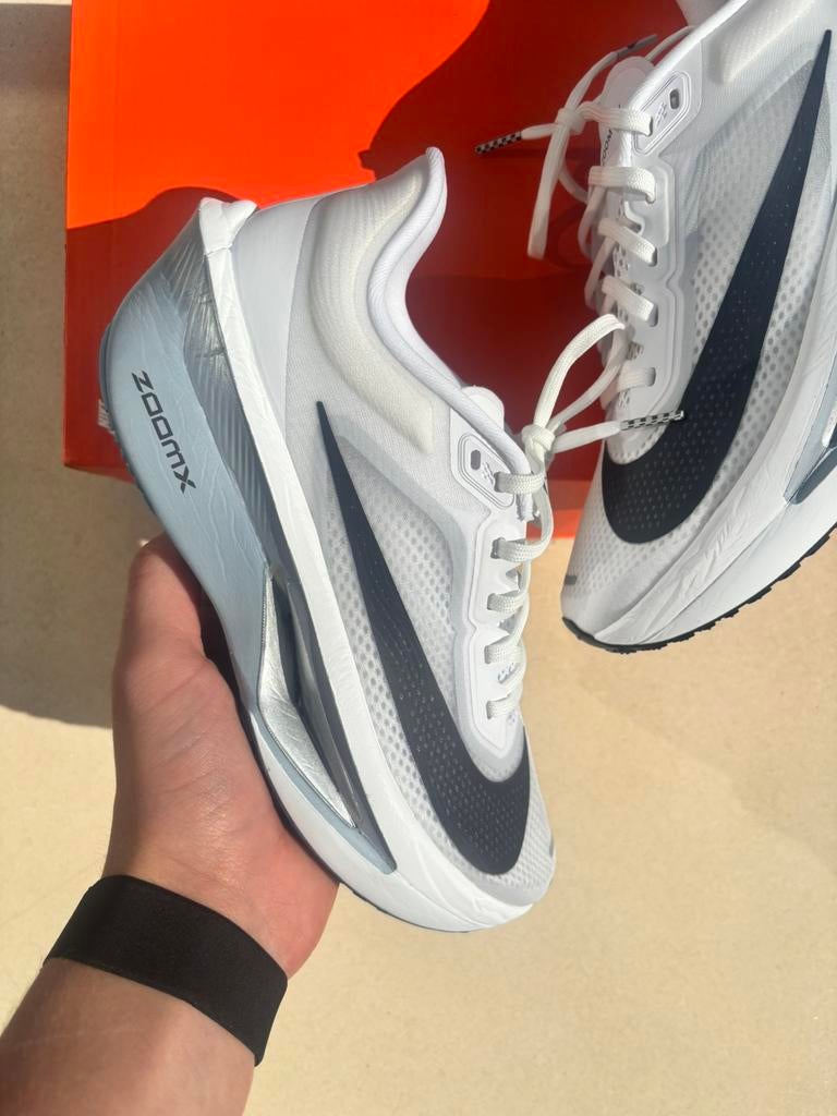 Nike zoom fly 6 white pure platinum ‘maat 38,5-40-40,5’, Sport en Fitness, Loopsport en Atletiek, J, Nieuw, Ophalen of Verzenden