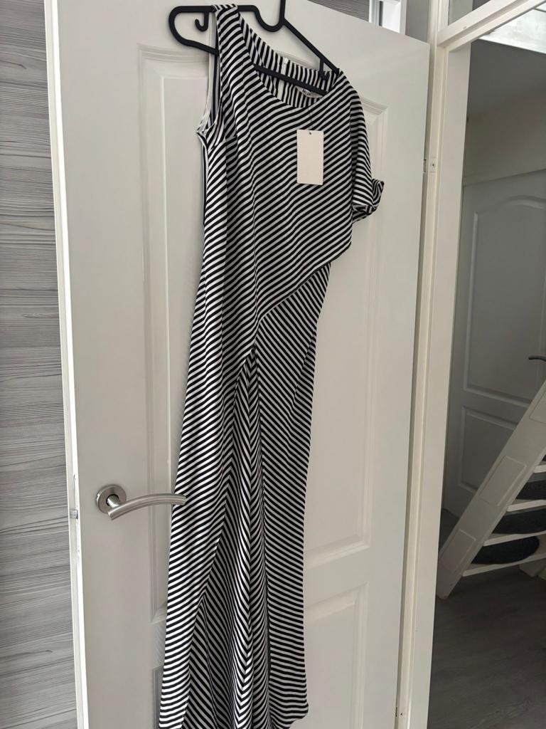 Zwart-wit gestreepte jumpsuit voor dames, Kleding | Dames, Jumpsuits, Ophalen of Verzenden, Nieuw, Maat 38/40 (M), Zwart