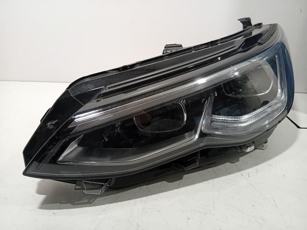 Koplamp links Volkswagen Golf, Auto-onderdelen, Onderdelen@venauto.nl, Van der Ven Autorecycling B.V., Gebruikt, Ettenseweg 76, 4706 PB Roosendaal, The Netherlands