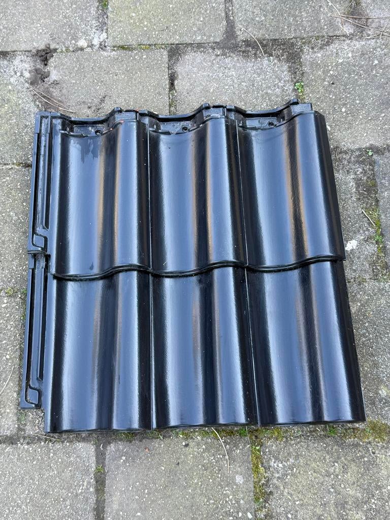 Koramic VHV vario zwart verglaasde dakpannen 475 stuks!, Ophalen, Steen of Klei, Zwart, Zo goed als nieuw