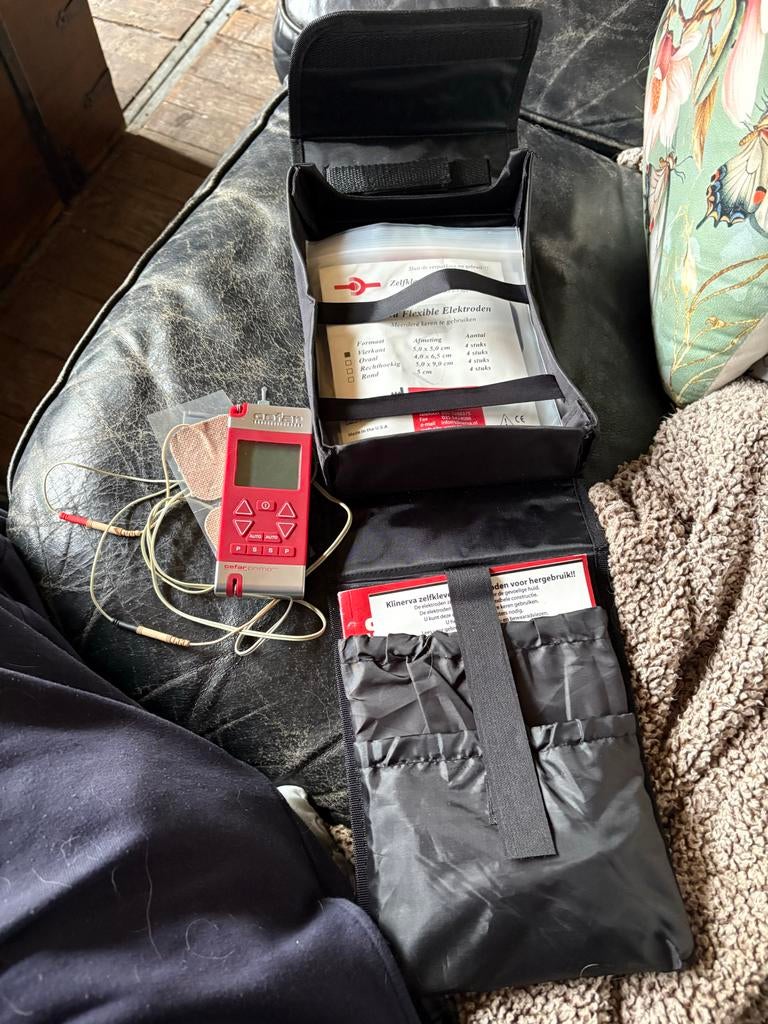 Cefar Primo Pro TENS apparaat voor pijnverlichting, Ophalen of Verzenden, Gebruikt, Overige typen
