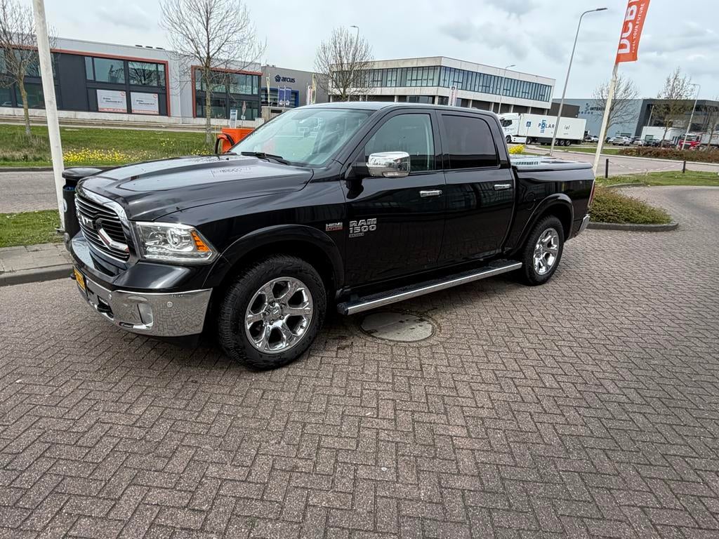RAM 1500 RAM 1500 2019, Auto's, Automaat, 5654 cc, Zwart, Vierwielaandrijving