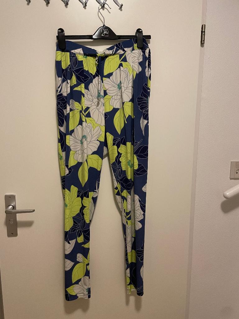 Broek Kyra & Ko blauw bloemen maat XL, Blauw, Maat 46/48 (XL) of groter, Ophalen of Verzenden, Zo goed als nieuw