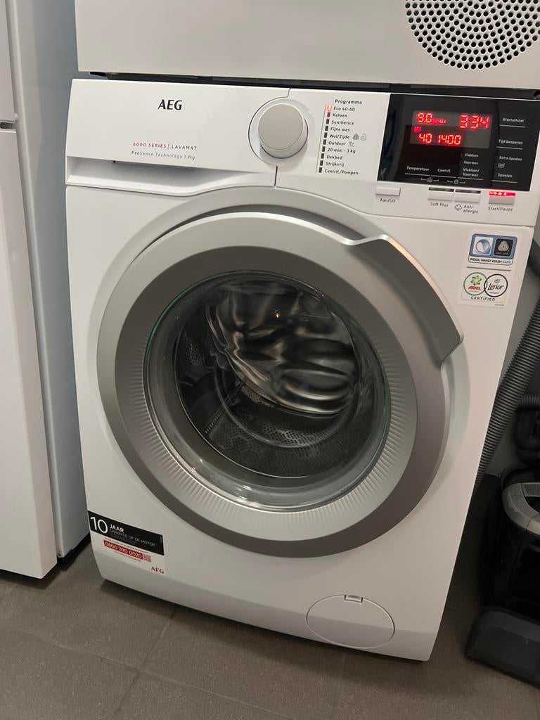 AEG L6FBG964 Wasmachine 9kg - Zo goed als nieuw, Witgoed en Apparatuur, Wasmachines, Ophalen, 8 tot 10 kg, 85 tot 90 cm, 1600 toeren of meer