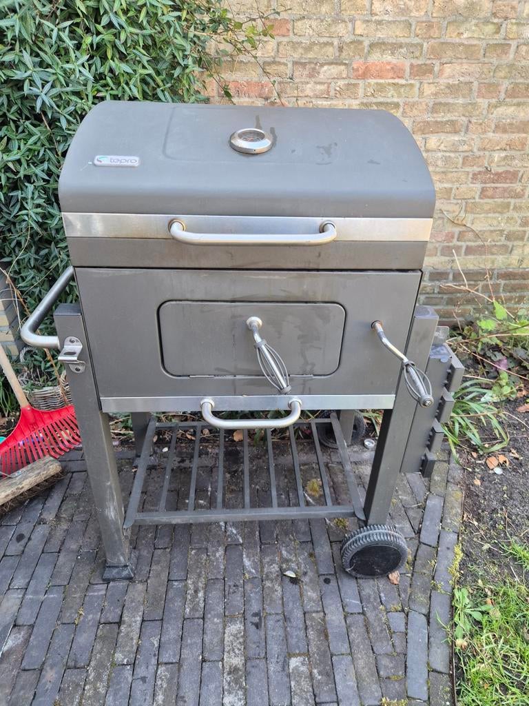 Barbecue, Tuin en Terras, Houtskoolbarbecues, Ophalen, Gebruikt
