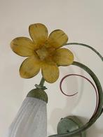 Vintage Franse fleurige wandlamp met bloem, Ophalen of Verzenden, Zo goed als nieuw, Glas