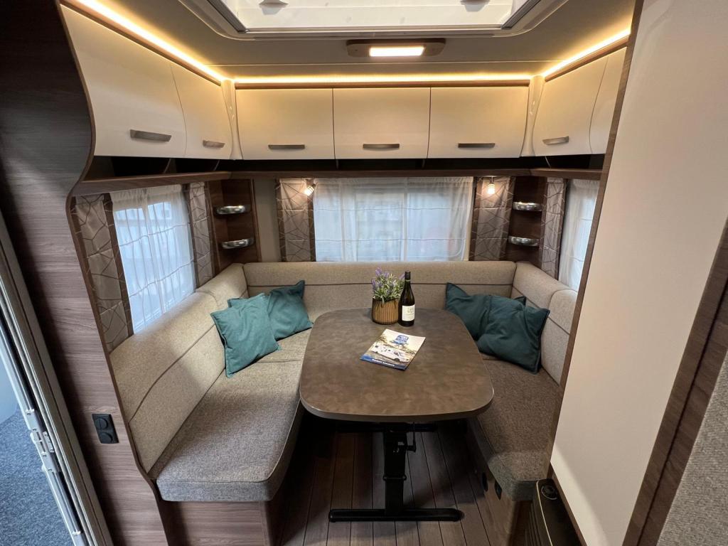 Knaus Sport Silver Selection 500 EU mover, levelsysteem,tent, Caravans en Kamperen, Caravans, Rondzit, Bedrijf, Schokbreker, 5 tot 6 meter